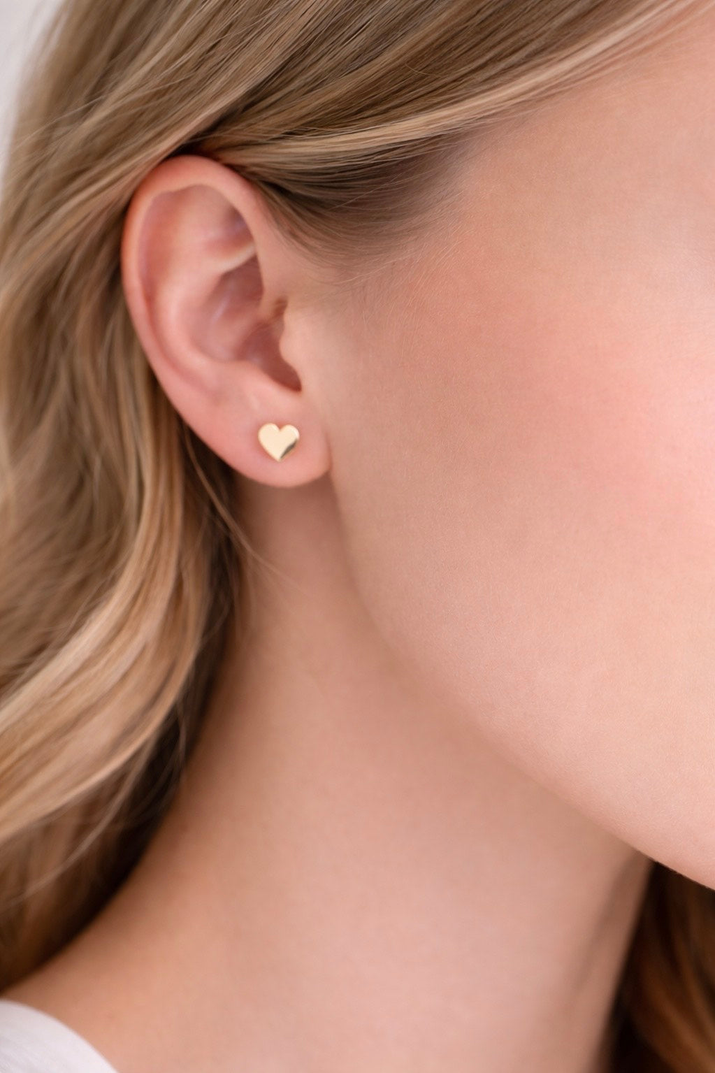 The Anne - 18K Gold Coated Dainty Heart Stud Earrings