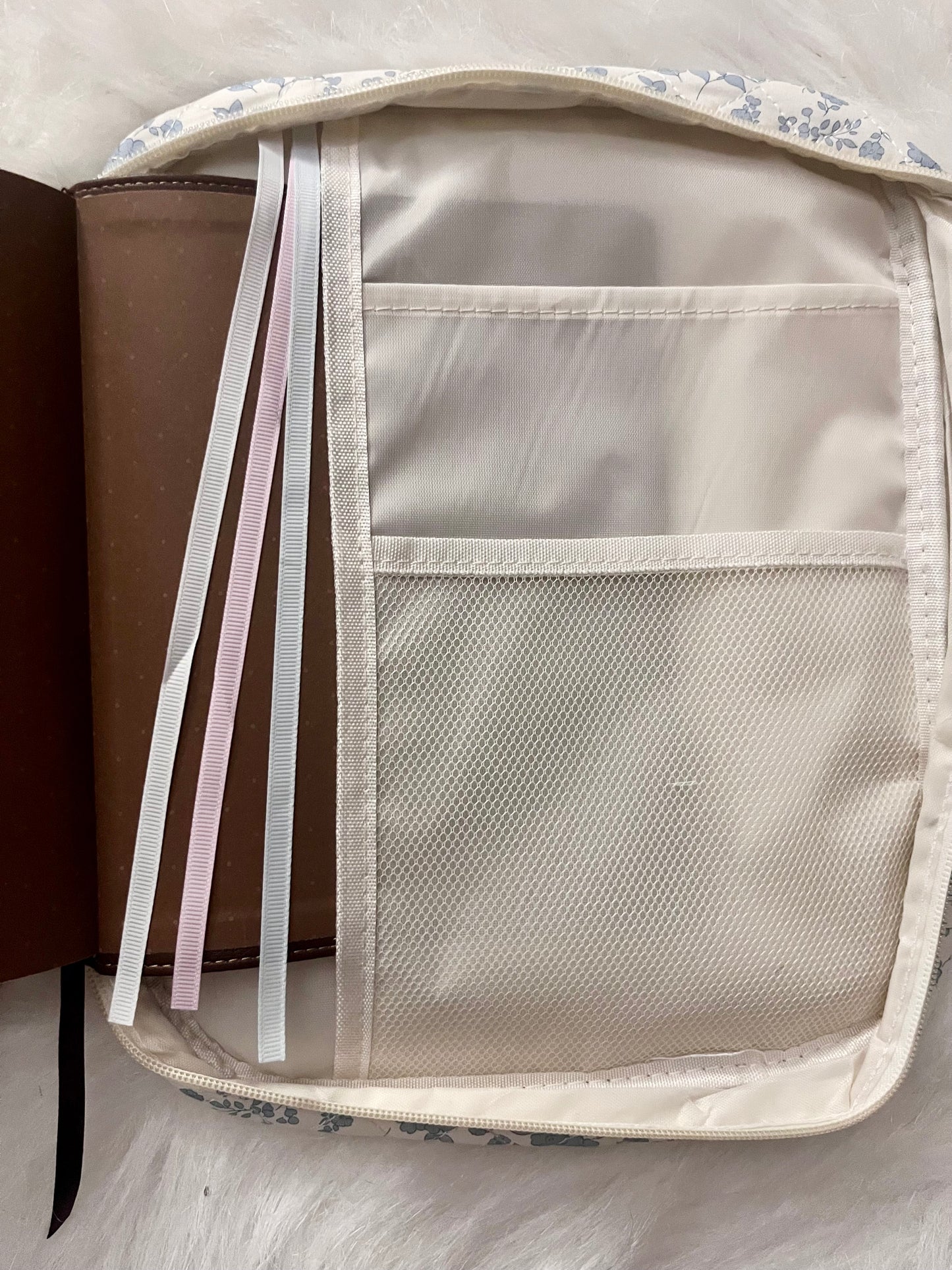 Quilted Zippered Bible Case in Blue Floral